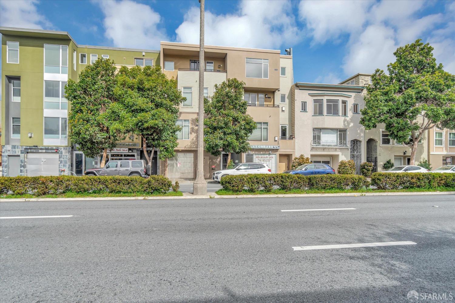 1734 Lombard Street # 4