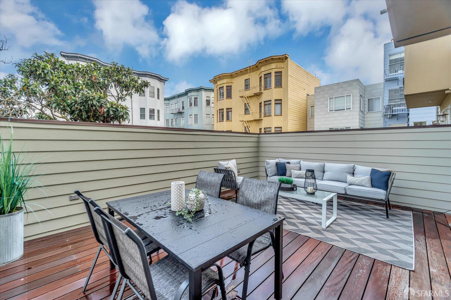 1734 Lombard Street # 4