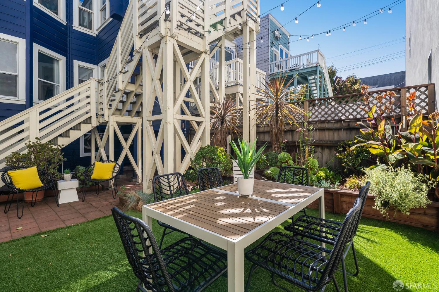684 S Van Ness Avenue