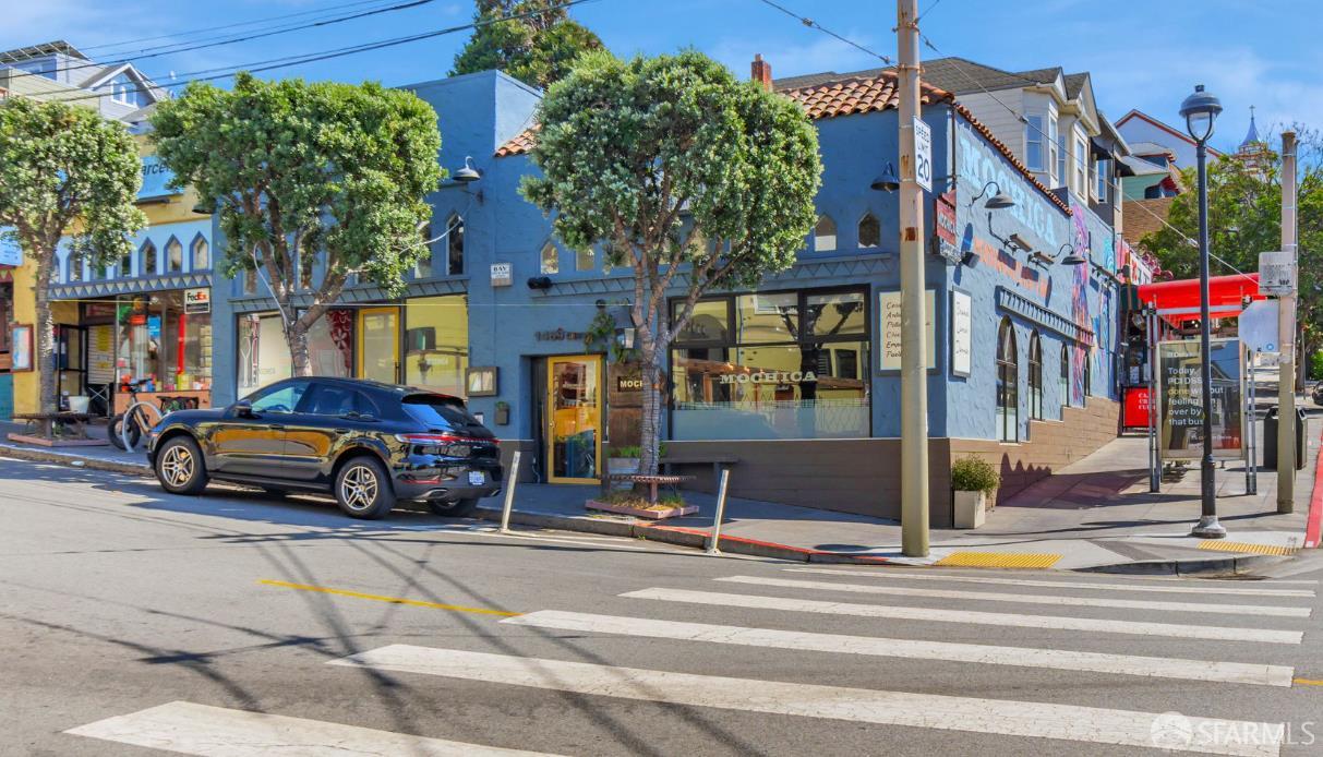 542 Kansas Street