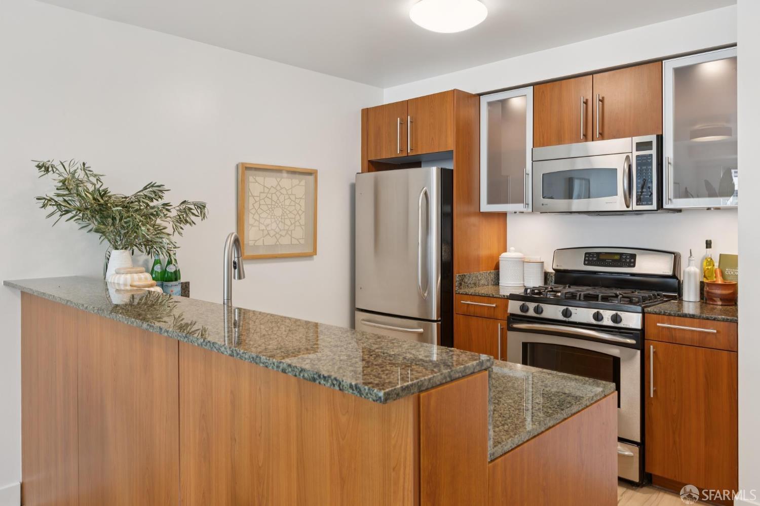 50 Lansing Street # 411