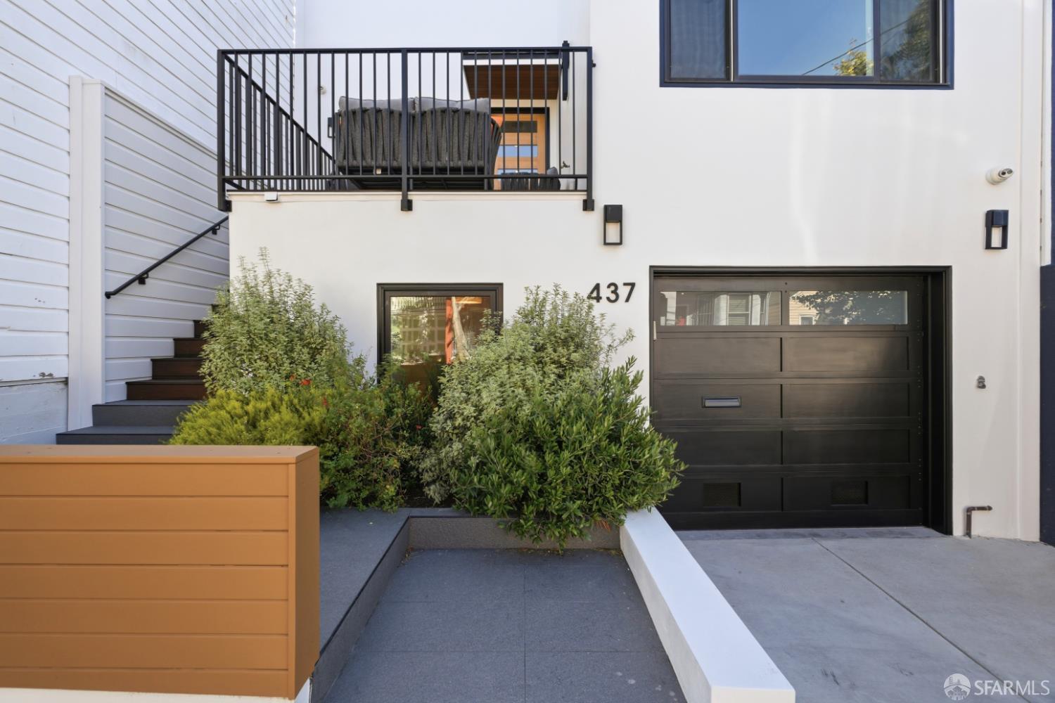 437 Ellsworth Street