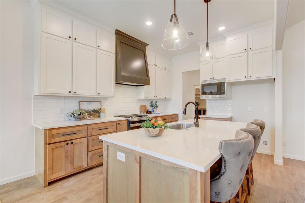 8003 Goldfinch Drive