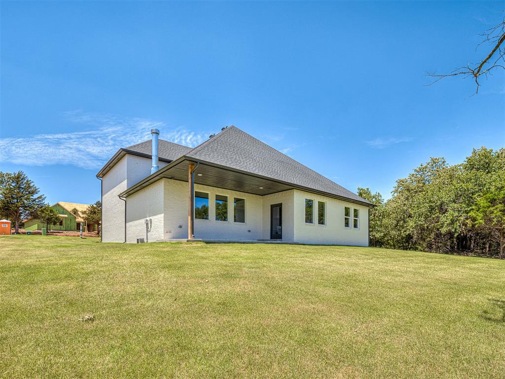 8112 Goldfinch Drive