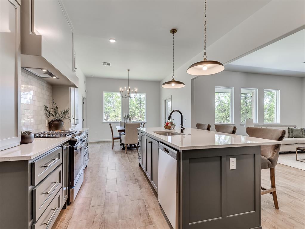 8112 Goldfinch Drive