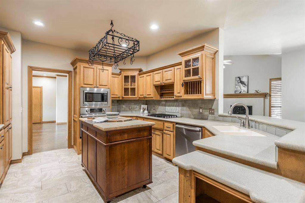 1405 Boomer Trail