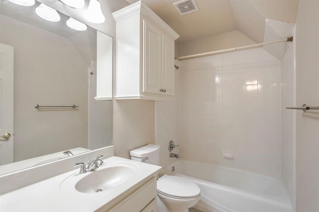 1405 Boomer Trail
