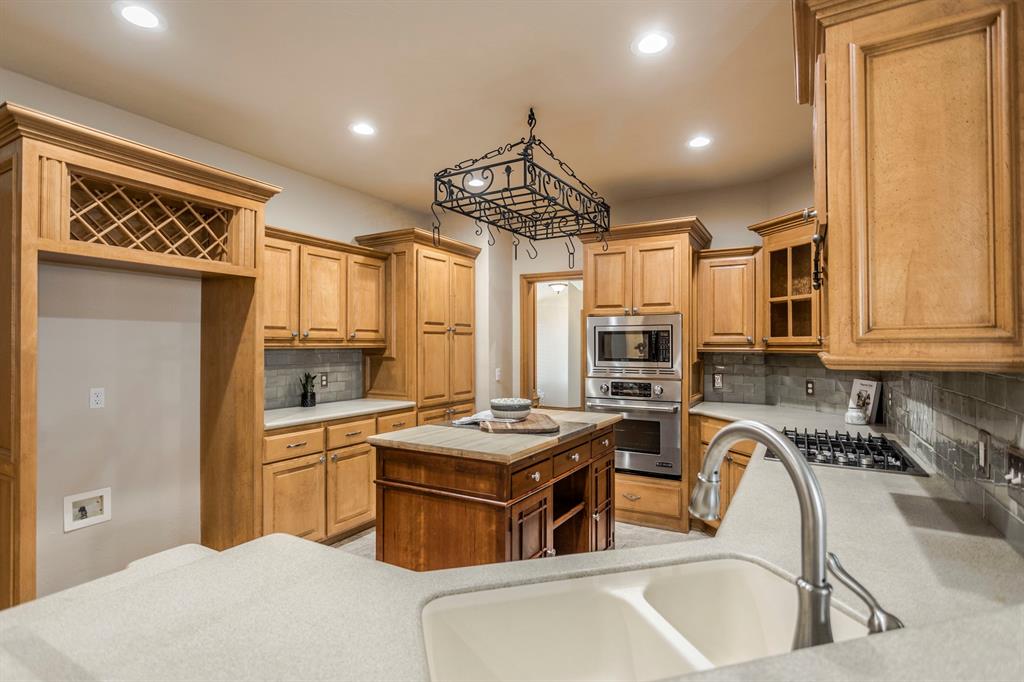 1405 Boomer Trail