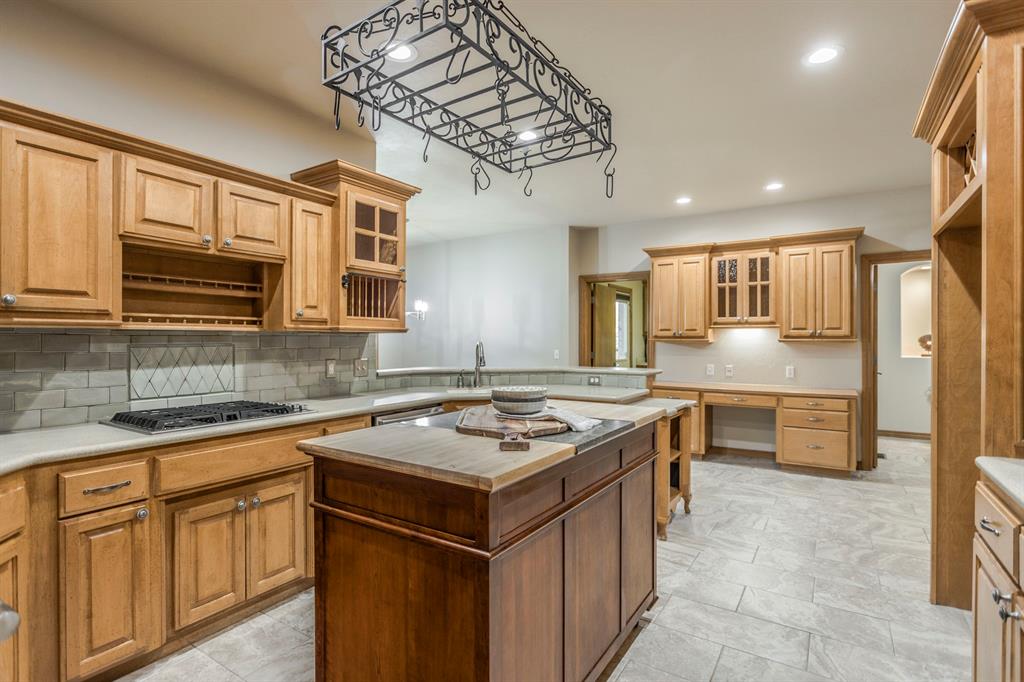 1405 Boomer Trail