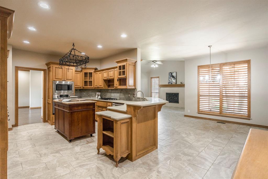 1405 Boomer Trail