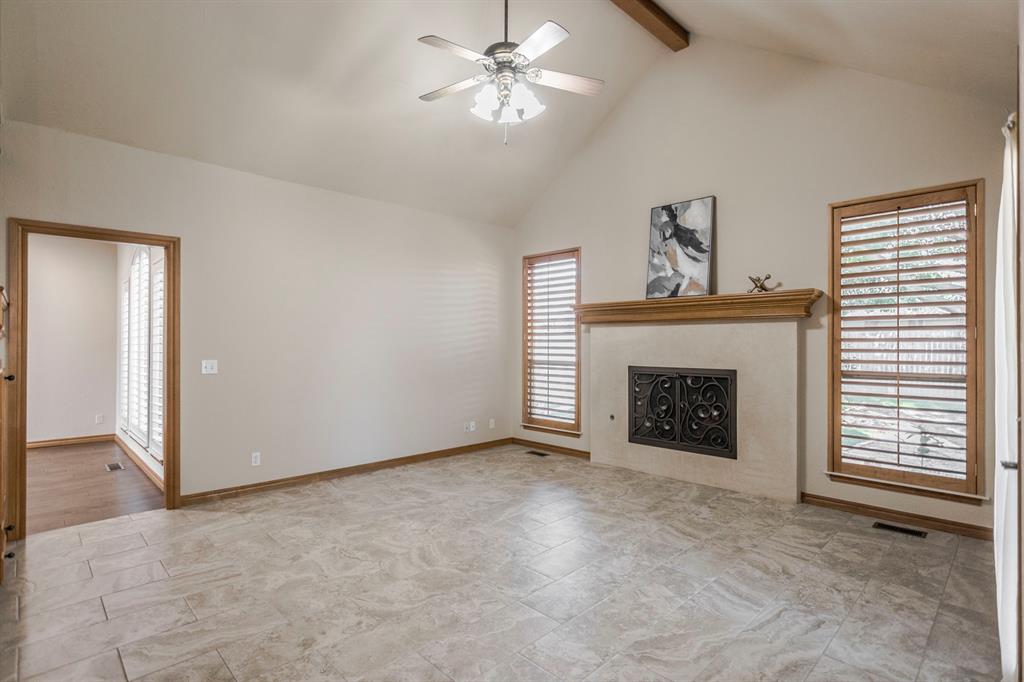 1405 Boomer Trail