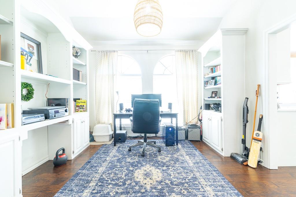 633 Lookout Circle