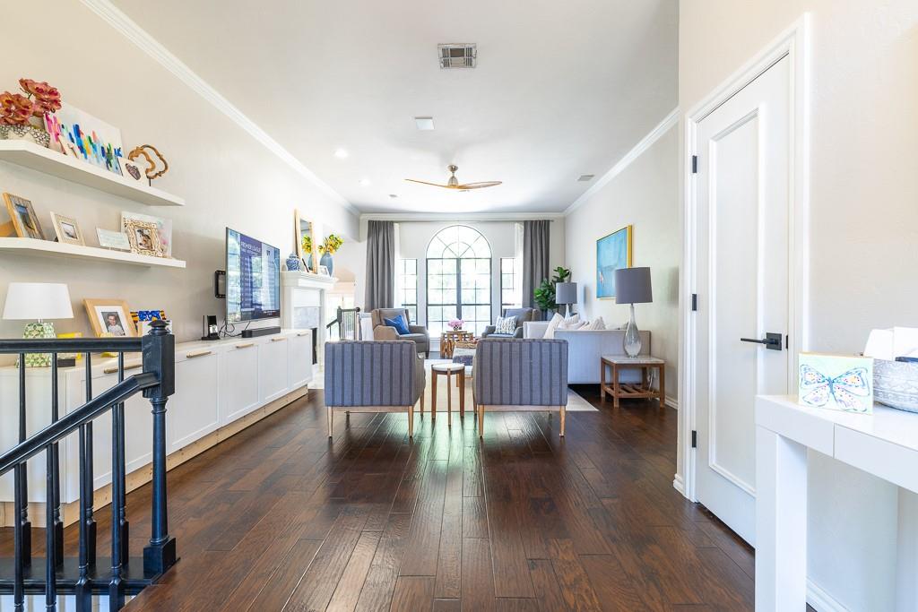 633 Lookout Circle