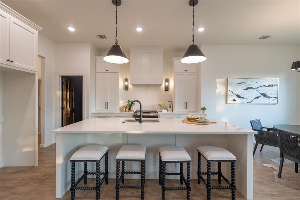 8215 Waxwing Way