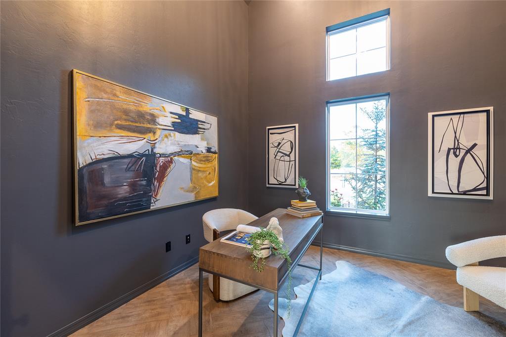 8215 Waxwing Way
