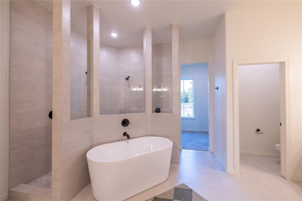 8215 Waxwing Way