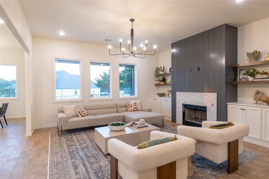 8215 Waxwing Way