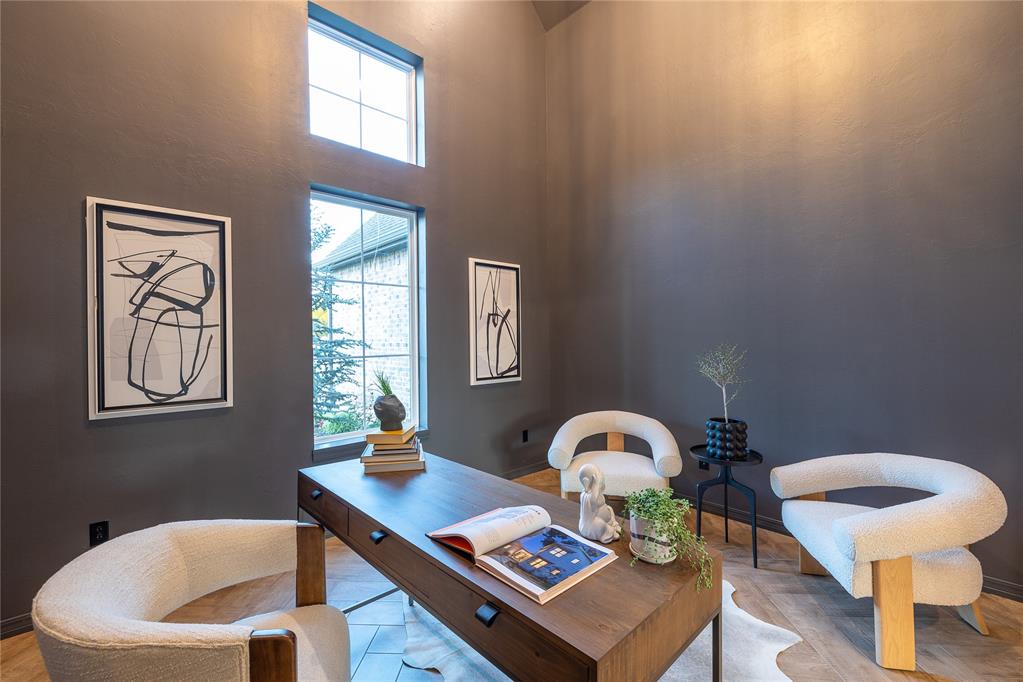 8215 Waxwing Way