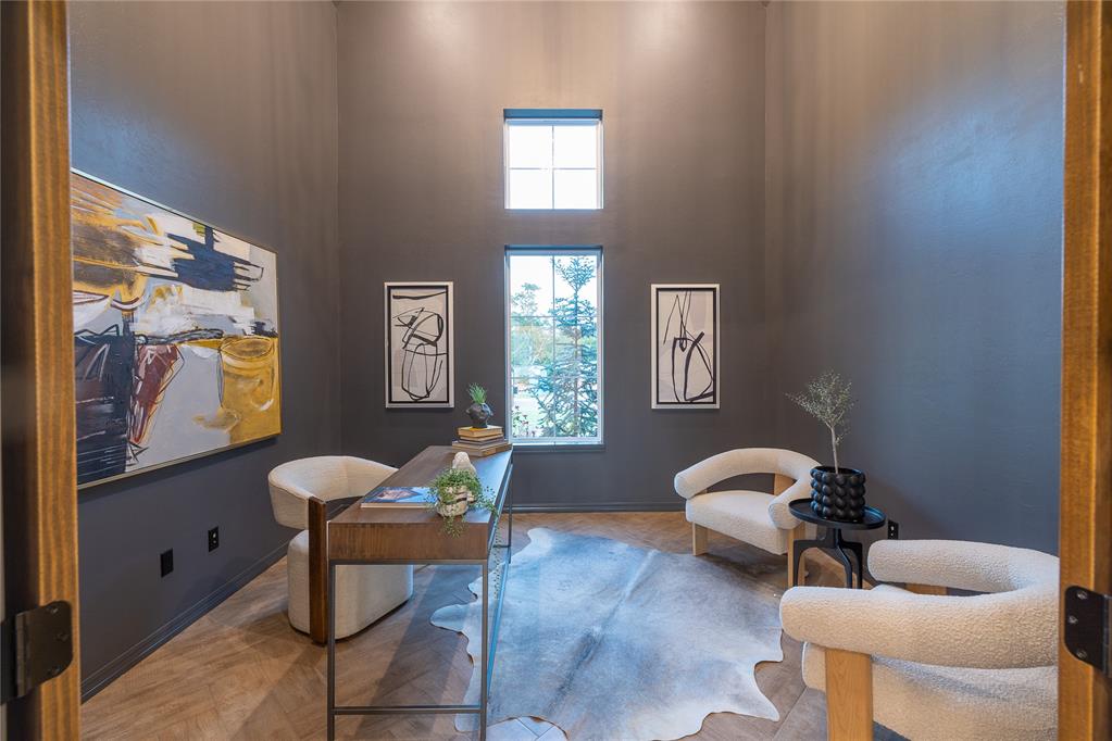 8215 Waxwing Way