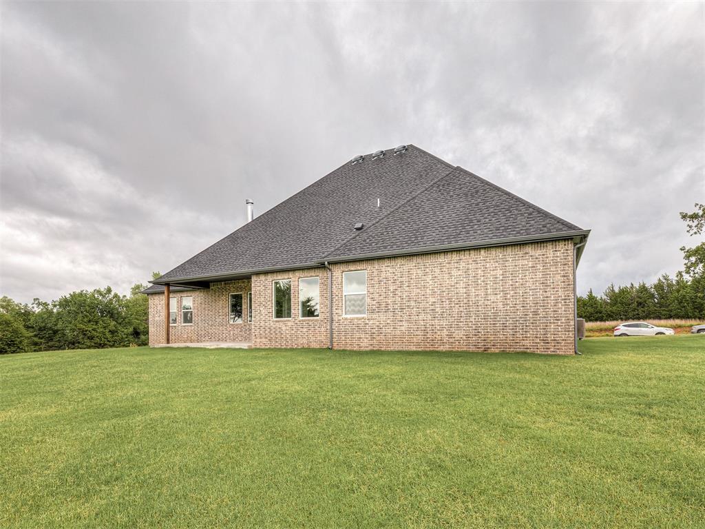 8215 Waxwing Way