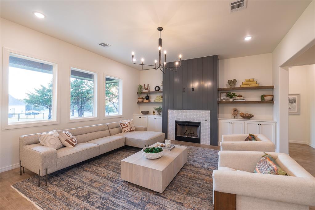 8215 Waxwing Way