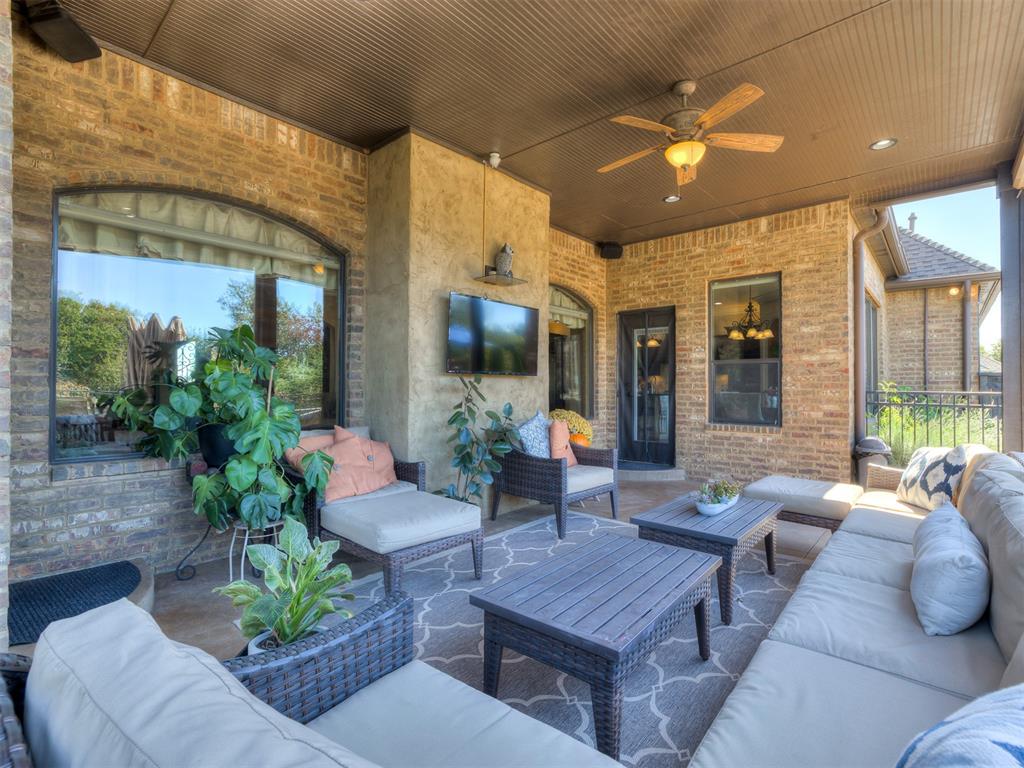 6015 Smoky Hill Trail