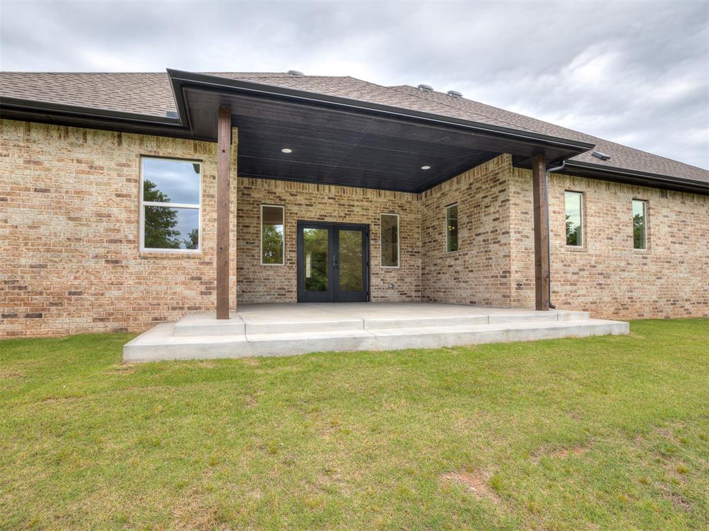 8110 Goldfinch Drive