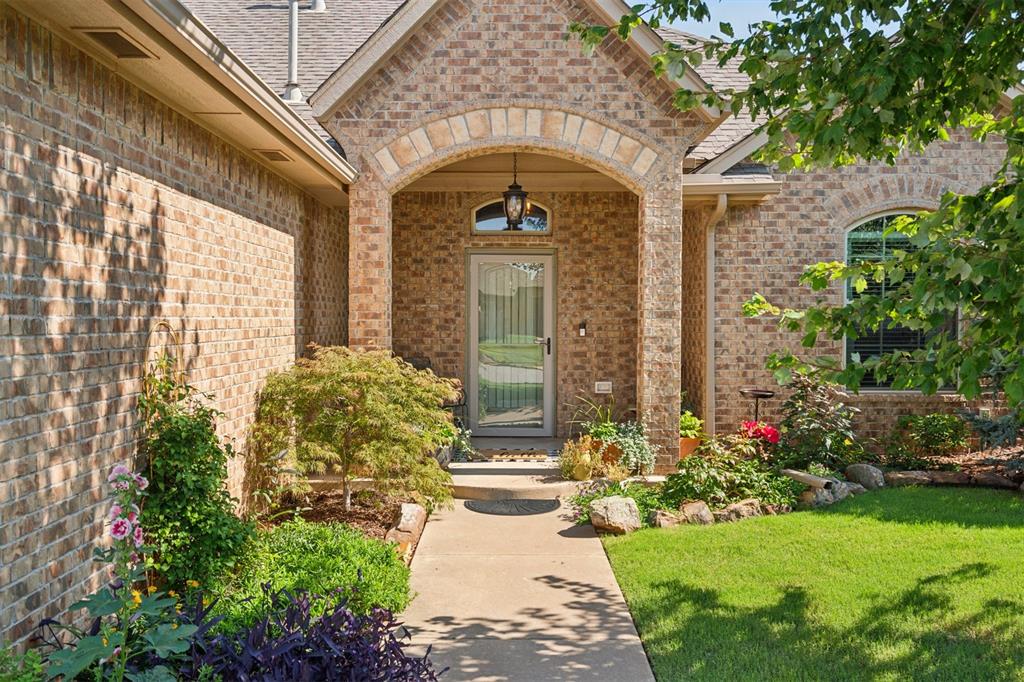 8233 NW 159th Street