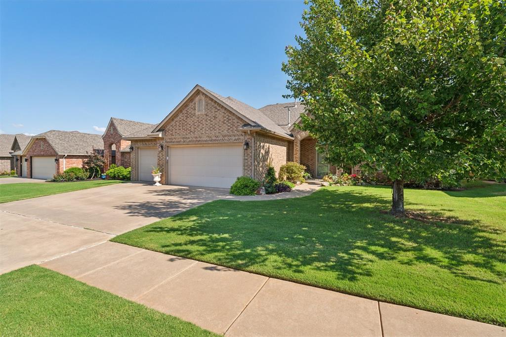 8233 NW 159th Street
