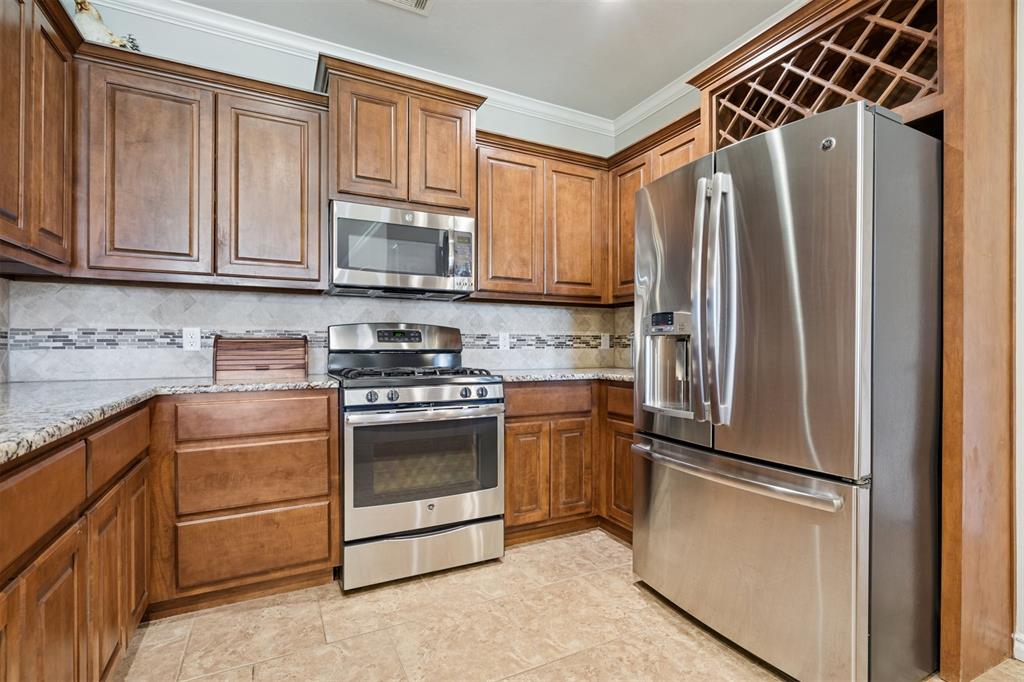 8233 NW 159th Street