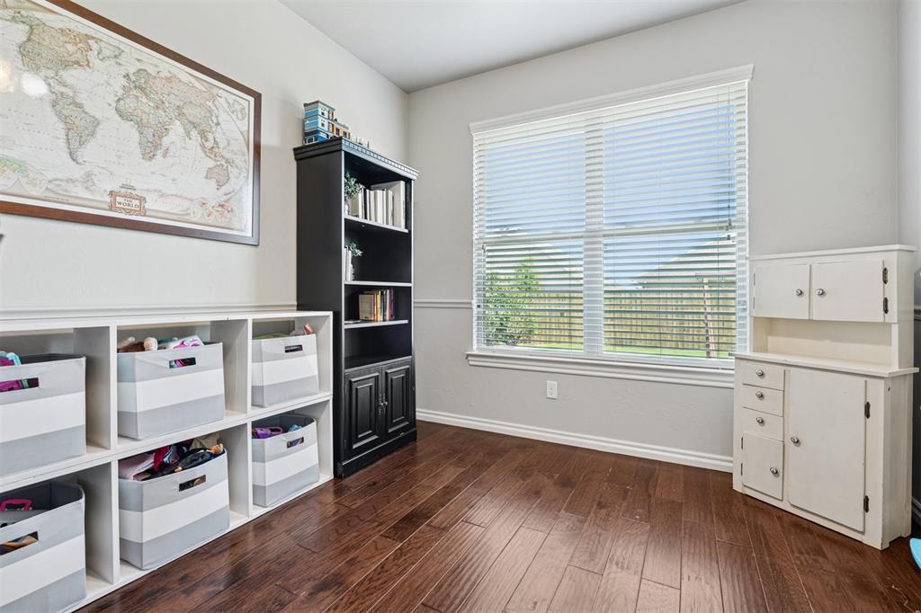 8233 NW 159th Street