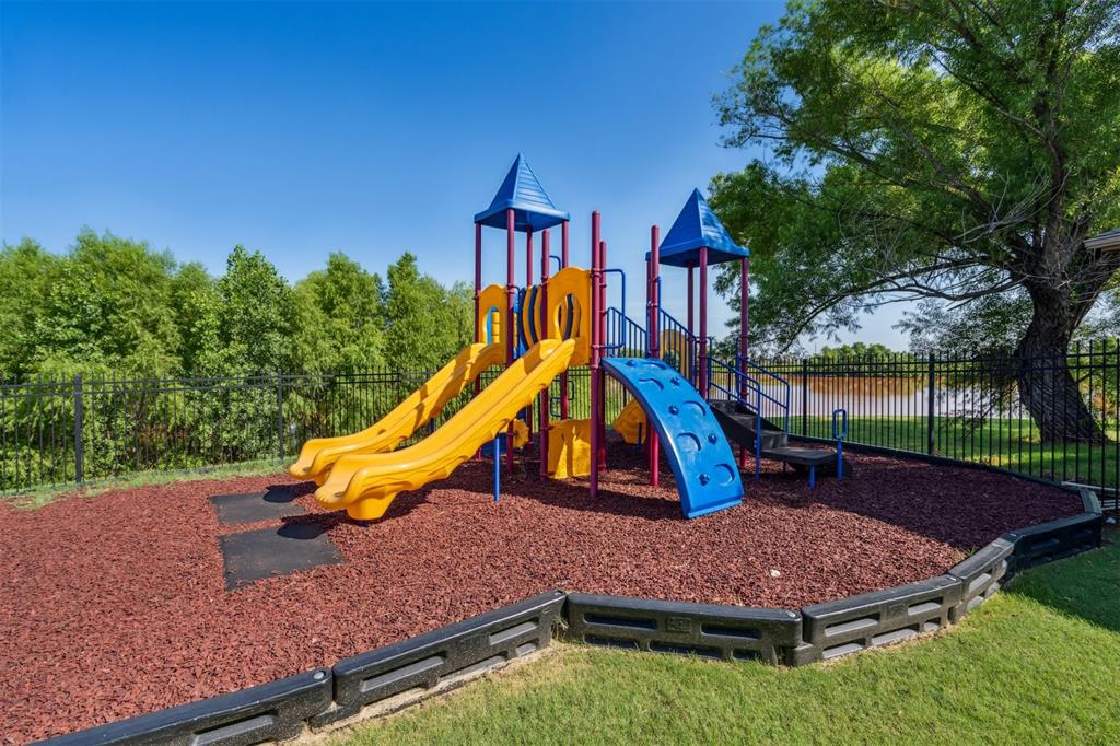 8233 NW 159th Street