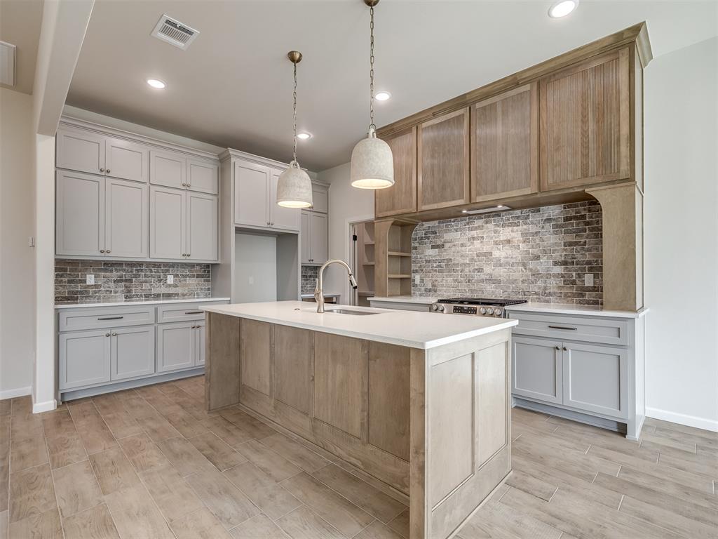 8104 Goldfinch Drive
