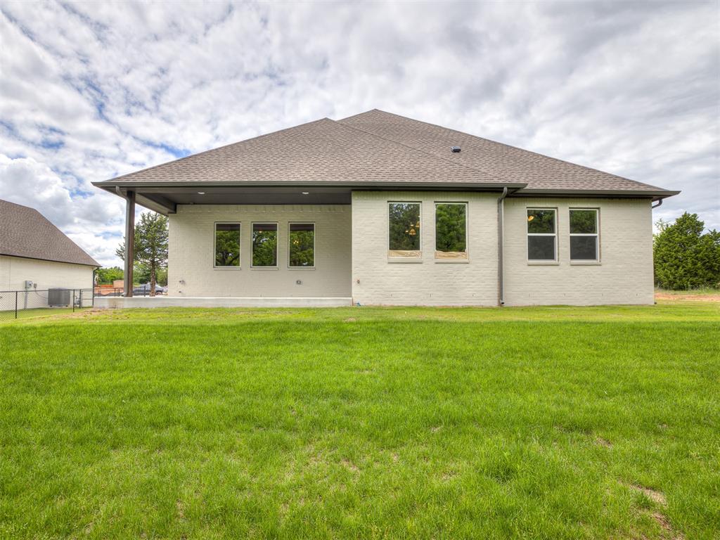 8104 Goldfinch Drive