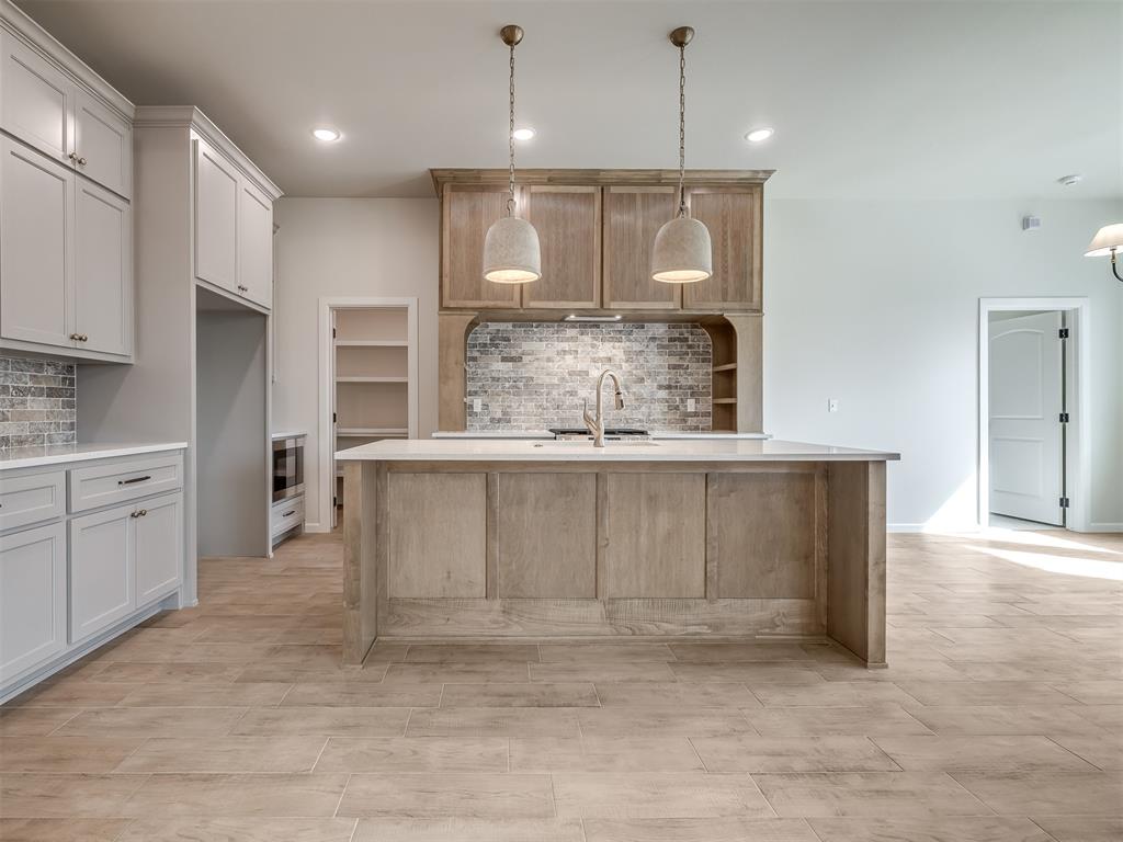 8104 Goldfinch Drive