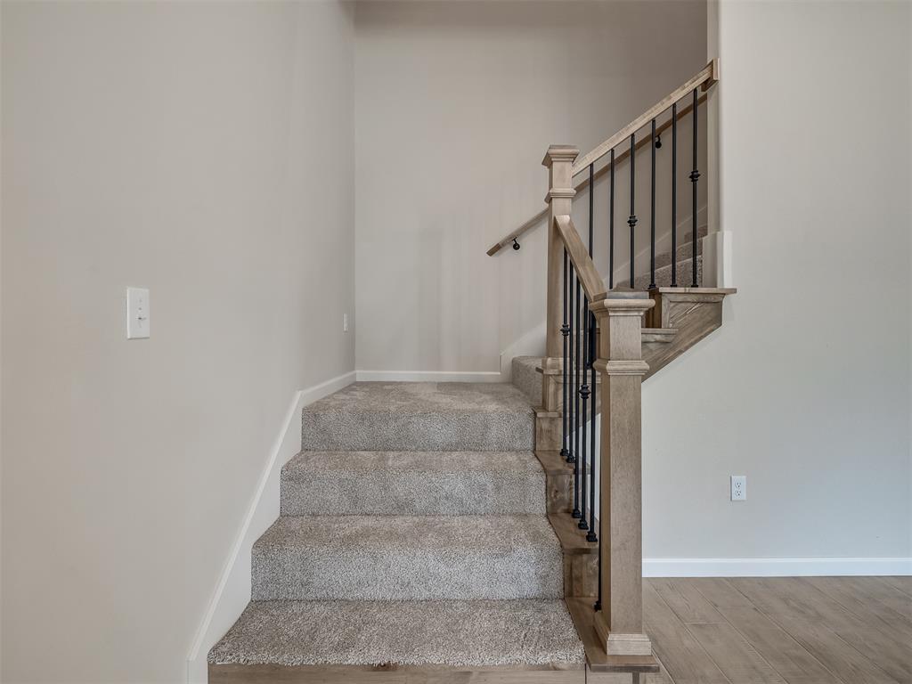 8104 Goldfinch Drive