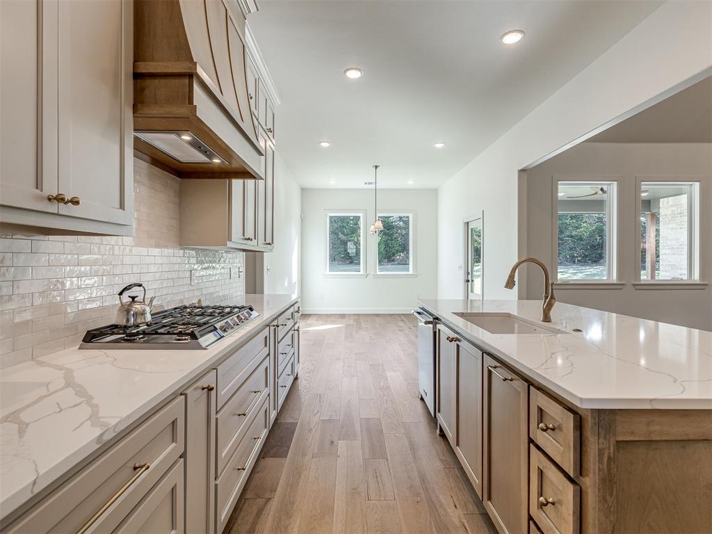 8410 Robin Way