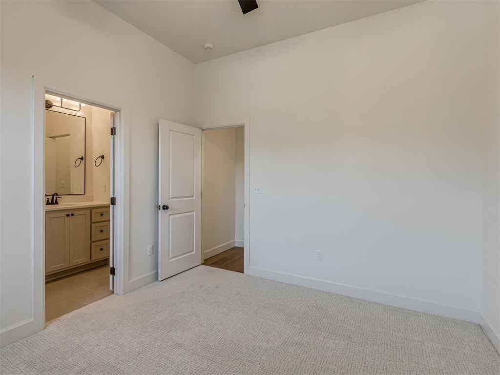 8410 Robin Way