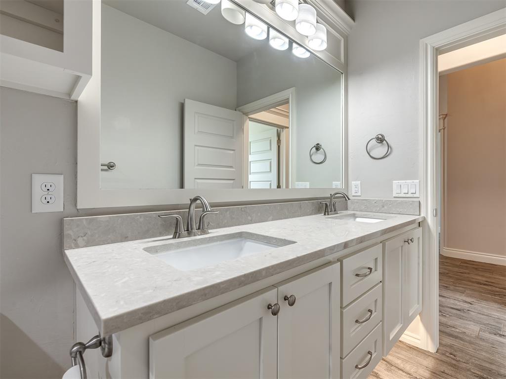 12355 Tall Timbers