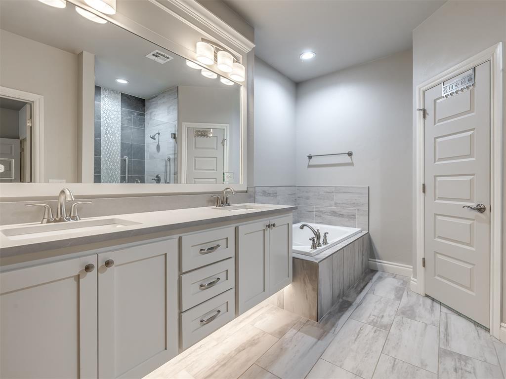 12355 Tall Timbers
