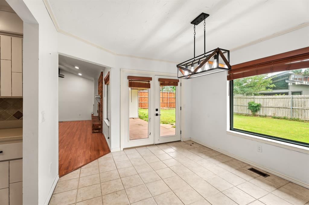 313 E Platt Drive