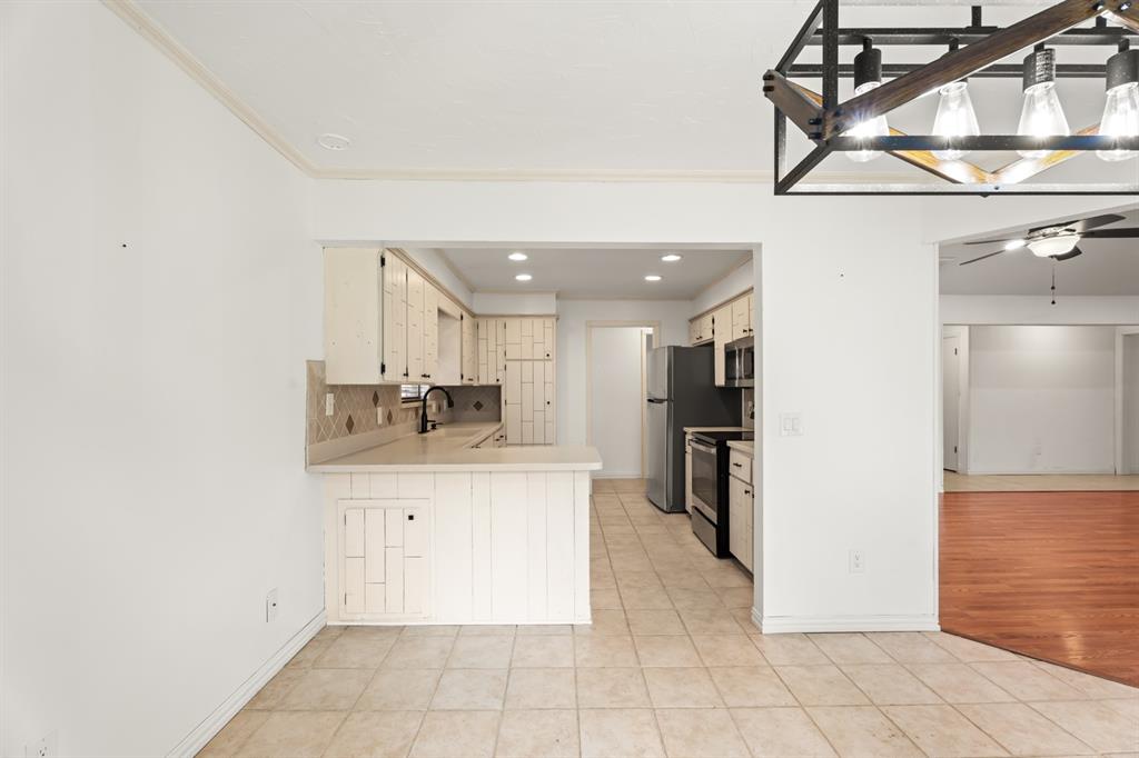 313 E Platt Drive