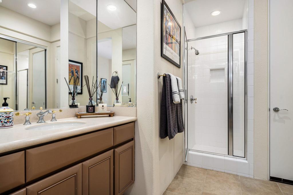 78648 Cabrillo Way