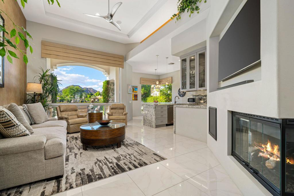 78648 Cabrillo Way