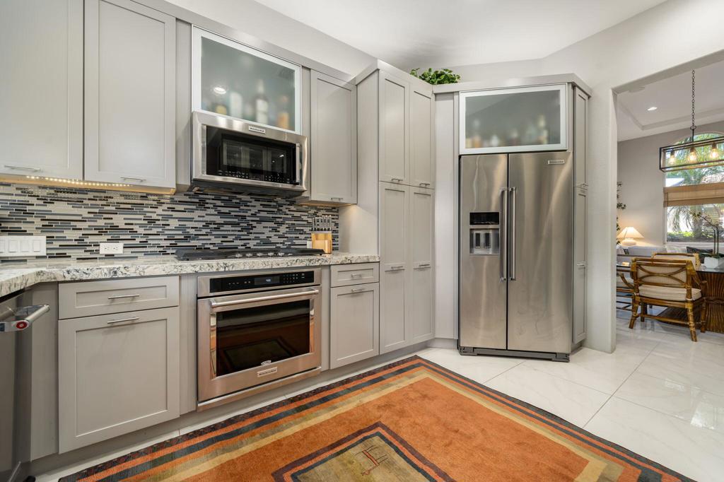 78648 Cabrillo Way