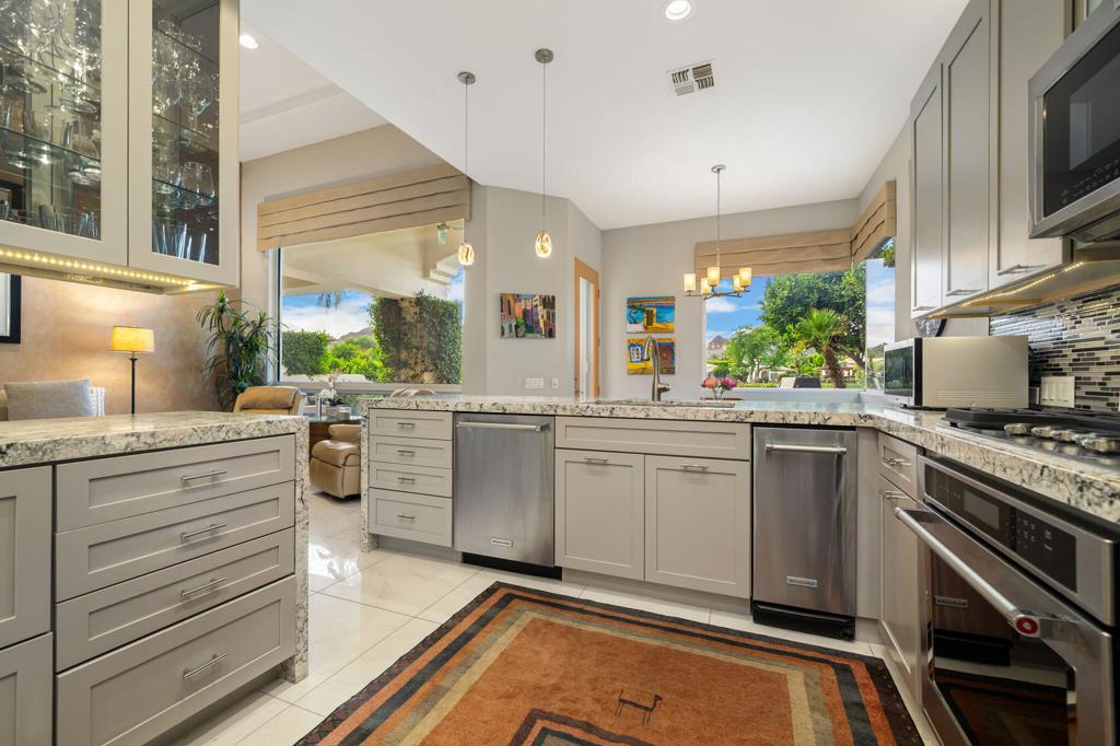 78648 Cabrillo Way