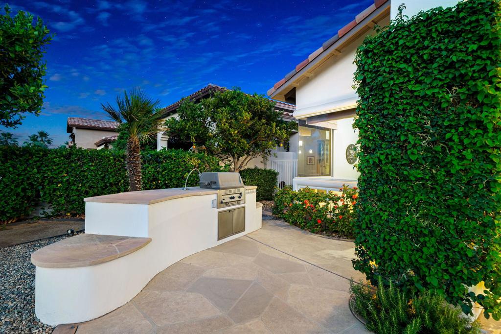 78648 Cabrillo Way