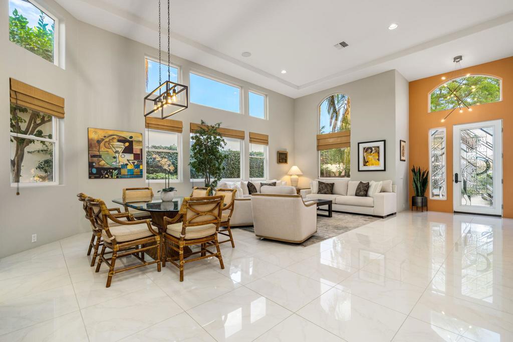 78648 Cabrillo Way