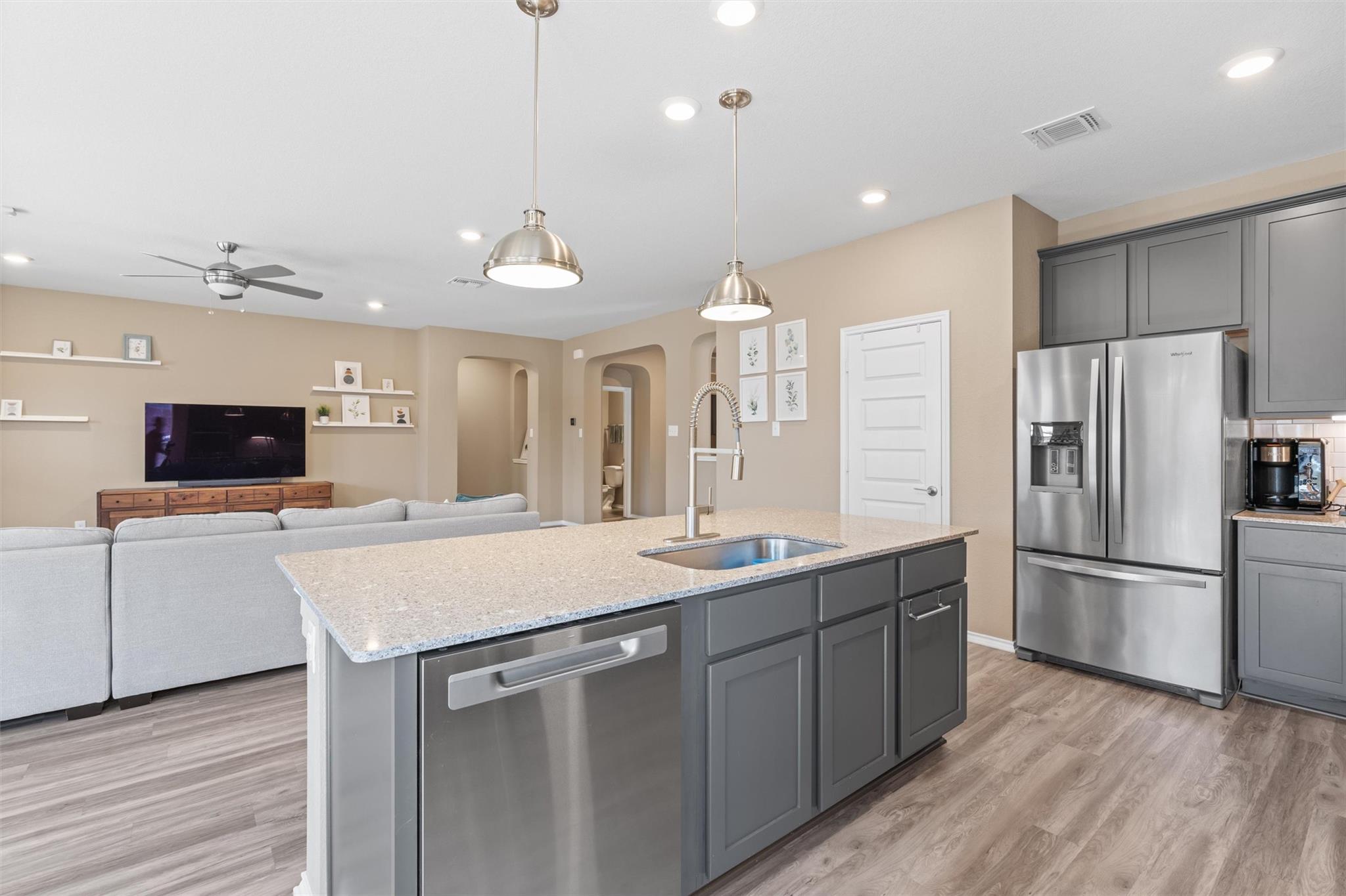 1029 Plano LN