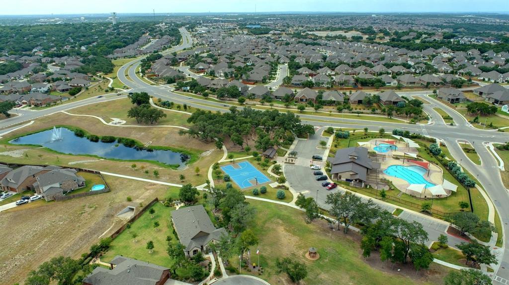 1029 Plano LN